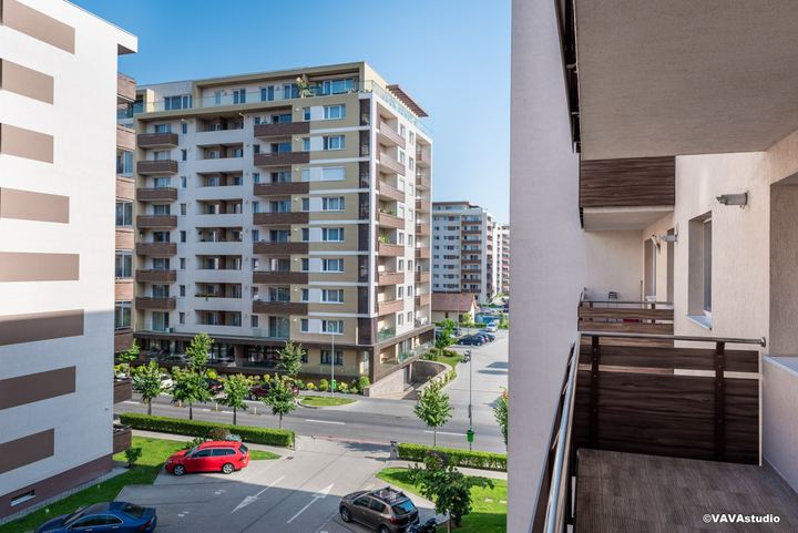 Apartament 4 · Coresi